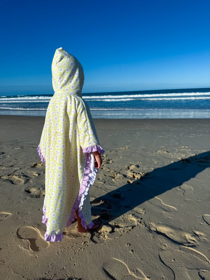 Bella Ruffle Hooded Towel